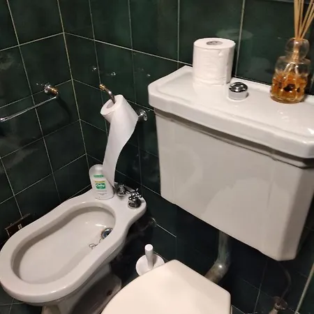 Room In Apartment - Camera Con Bagno Privato A Bologna In Pieno Centro Gæstehus Bologna