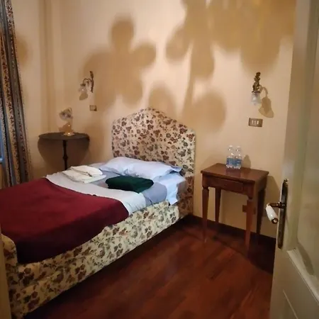 Room In Apartment - Camera Con Bagno Privato A Bologna In Pieno Centro * Bolonya
